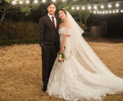 SSG 최정과 아내 나윤희 씨[나윤희 씨 제공. 재판매 및 DB 금지]