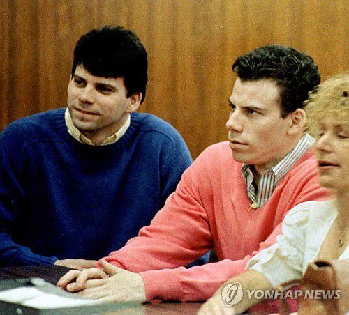 메넨데스 형제의 1992년 재판 당시 모습[AFP 연합뉴스 자료사진. 재판매 및 DB 금지]