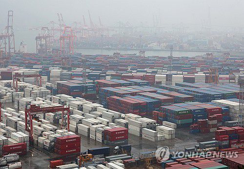 부산항 신선대·감만·신감만부두[연합뉴스 자료사진]