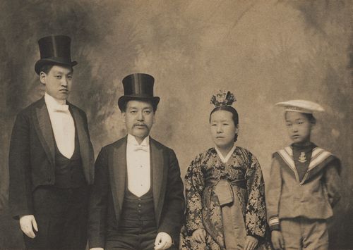 이범진 가족사진[미국 피보디에식스박물관 제공. 재판매 및 DB 금지]