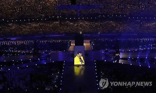 2012 런던올림픽 폐막식 프레디 머큐리 영상[EPA 연합뉴스 자료사진. 재판매 및 DB 금지]