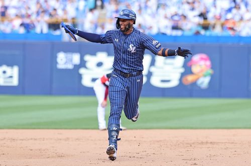 끝내기 홈런을 터뜨린 르윈 디아즈[삼성 라이온즈 제공. 재판매 및 DB 금지]