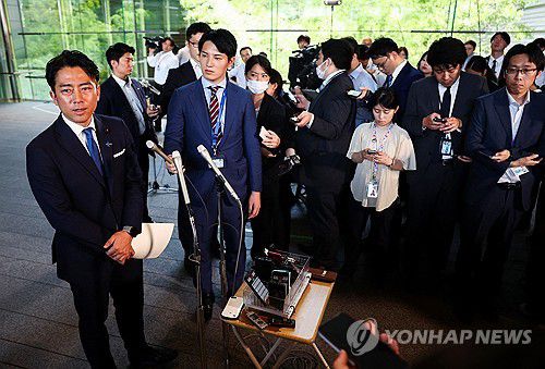 고이즈미 신지로 일본 농림수산상[로이터 연합뉴스 자료사진. 재판매 및 DB 금지]