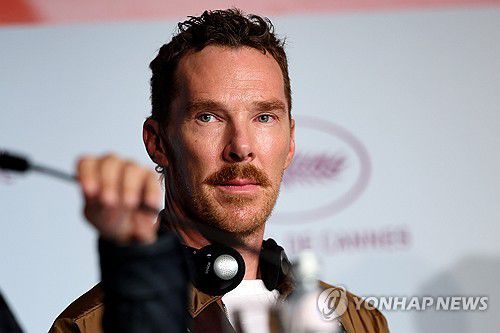 칸 영화제 참석한 배우 베네딕트 컴버배치[EPA/게티이미지=연합뉴스 자료사진]