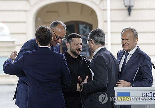 젤렌스키 대통령과 유럽 정상들[EPA=연합뉴스]