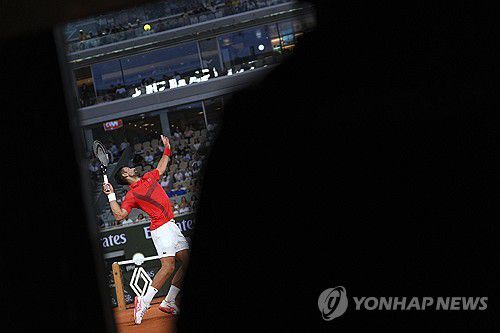 조코비치의 서브[AP=연합뉴스]