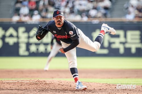 최고 시속 157㎞ 강속구로 두산 타선을 잠재운 롯데 감보아[롯데 자이언츠 제공. 재판매 및 DB 금지]