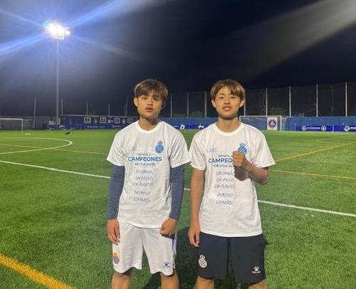 U-14 리그에서 우승한 쌍둥이 형제[이정욱씨 제공. 재판매 및 DB금지]