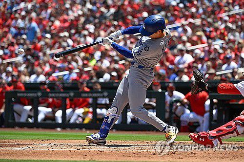 김혜성의 3루타 타격[게티이미지/AFP=연합뉴스]