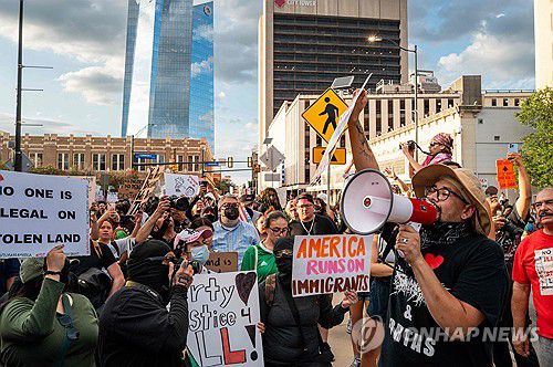 11일 텍사스주 샌안토니오에서 열린 시위[AFP=연합뉴스. 재판매 및 DB 금지]