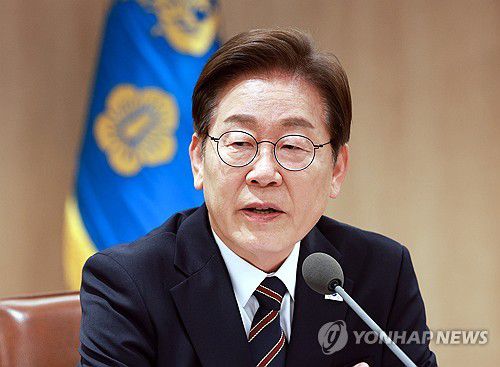 이재명 대통령, 비상경제점검 2차 TF 회의 발언(서울=연합뉴스) 홍해인 기자 = 이재명 대통령이 9일 서울 용산 대통령실 청사에서 열린 비상경제점검 2차 태스크포스(TF)회의에서 발언하고 있다. 2025.6.9 [대통령실통신사진기자단] hihong@yna.co.kr