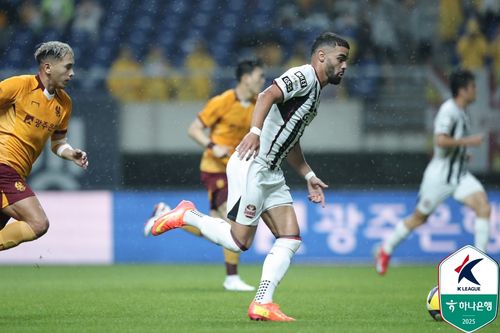 사울 둑스의 광주전 경기 모습.[한국프로축구연맹 제공. 재판매 및 DB 금지]