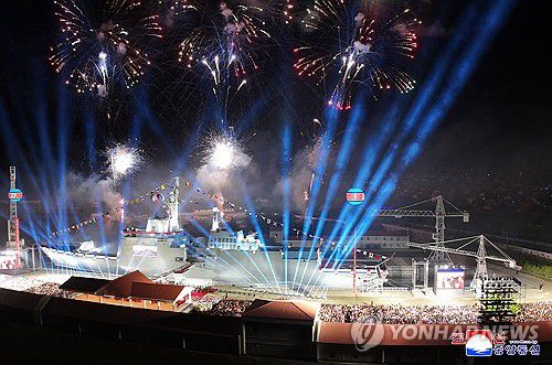 북한, 신형 구축함 '강건호' 진수식(평양 조선중앙통신=연합뉴스) 북한이 지난 12일 라진조선소에서 새로 건조한 해군 구축함을 '강건호'로 명명하고 진수기념식을 개최했다고 조선중앙통신이 13일 보도했다. 2025.6.13      [국내에서만 사용가능. 재배포 금지. For Use Only in the Republic of Korea. No Redistribution] nkphoto@yna.co.kr