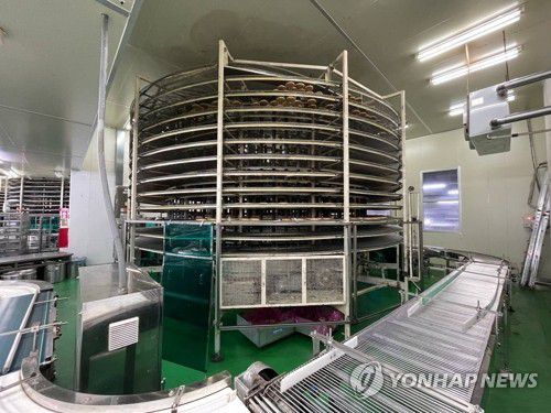 사고 발생한 시화공장 내 스파이럴 냉각 컨베이어[경기 시흥소방서 제공. 재판매 및 DB 금지]