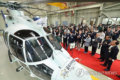 제주 응급의료 전용헬기 격납고 개소식(제주=연합뉴스) 박지호 기자 = 16일 오전 제주국제공항에서 제주 응급의료 전용헬기 격납고 개소식이 열리고 있다. 2025.6.16 jihopark@yna.co.kr