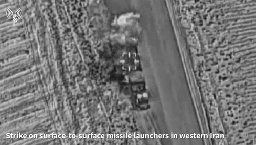 이스라엘군이 파괴한 이란 서부의 지대지미사일 발사대[이스라엘군 제공. 재판매 및 DB 금지]