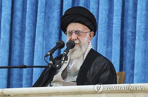 아야톨라 알리 하메네이 이란 최고지도자[AP=연합뉴스 자료사진. 재판매 및 DB 금지]