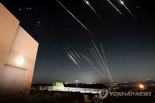 이란에서 발사된 미사일 요격하는 이스라엘[로이터=연합뉴스. 재판매 및 DB 금지]