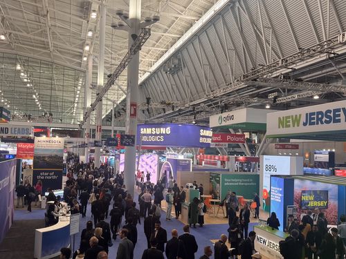 2025 바이오 USA 행사장 초입에 마련된 삼성바이오로직스 부스(보스턴=연합뉴스) 유한주 기자 = 18일(현지시간) 2025 바이오 USA 행사장 초입에 삼성바이오로직스 단독 부스가 보인다. 2025.6.18. hanju@yna.co.kr