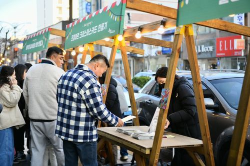 속초 로데오거리 플리마켓[속초시 제공. 재판매 및 DB 금지]