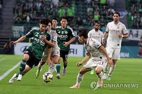 전진우의 투지(전주=연합뉴스) 나보배 기자 = 17일 전북 전주월드컵경기장에서 열린 하나은행 K리그1 2025 전북 현대와 수원FC의 경기. 전북 현대 전진우가 골대를 향해 전진하고 있다. 2025.6.17 warm@yna.co.kr