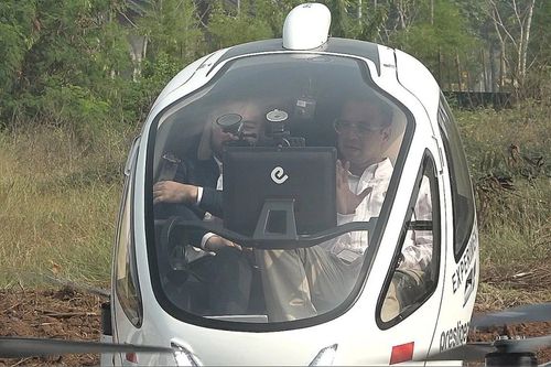 시험 비행 중인 인도네시아 드론형 택시[안타라 통신 홈페이지 캡처. 재판매 및 DB 금지]