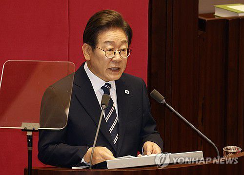 시정연설 하는 이재명 대통령(서울=연합뉴스) 이재명 대통령이 26일 국회 본회의장에서 추가경정예산 시정연설을 하고 있다. 2025.6.26 [국회사진기자단] utzza@yna.co.kr