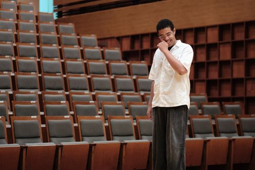 떠오르는 젋은 작곡가 이하느리(서울=연합뉴스) 류효림 기자 = 이하느리 작곡가가 지난 27일 서울 서초구 예술의전당 리사이틀홀에서 연합뉴스와 인터뷰에 앞서 포즈를 취하고 있다. 2025.6.29. ryousanta@yna.co.kr