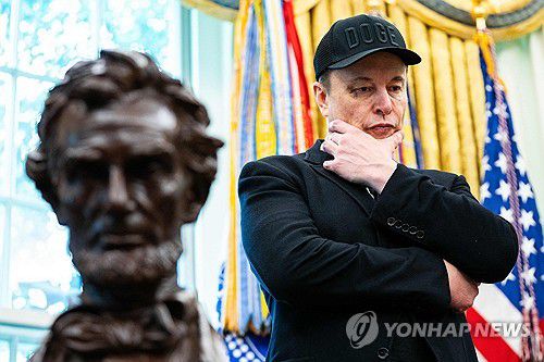 백악관 대통령 집무실을 찾은 일론 머스크 테슬라 최고경영자[AFP 연합뉴스 자료사진. 재판매 및 DB 금지]