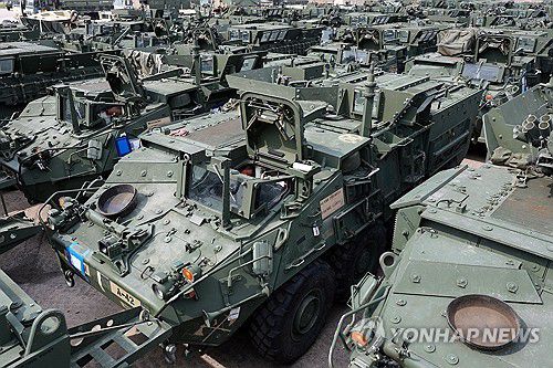순환배치 마친 고스트 여단 스트라이커 장갑차지난 6월 13일 경기도 동두천시 캠프 케이시에서 미 육군 제2보병사단 제1스트라이커여단(고스트 여단)의 스트라이커 장갑차가 대기하고 있다.     고스트 여단은 9개월간의 순환 근무를 마치고 제4보병사단 제1스트라이커여단(레이더 여단)과 교대한다. [연합뉴스 자료사진]