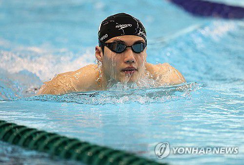 황선우 '오늘도 훈련 중'(진천=연합뉴스) 김성민 기자 = 경영 국가대표 황선우가 8일 충북 진천 국가대표선수촌에서 훈련하고 있다. 2025.7.8 ksm7976@yna.co.kr