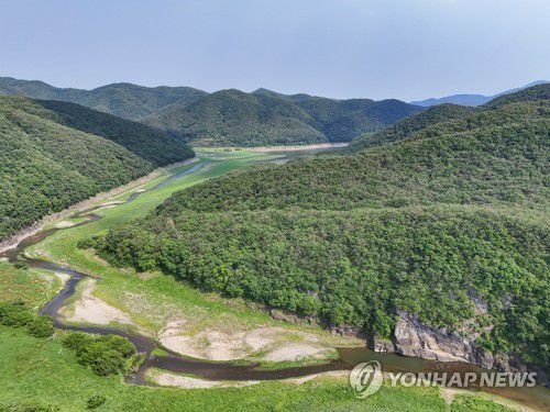 반구천과 반구대 암각화[연합뉴스 자료사진]