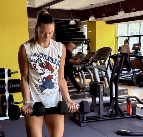 웨이트트레이닝 중인 흥국생명의 레베카[레베카 제공. 재판매 및 DB 금지]