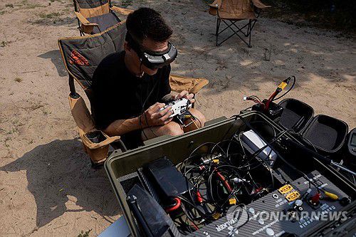 우크라이나 드론 조종사[AFP=연합뉴스 자료사진. 재판매 및 DB 금지]