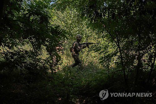 드니프로페트로우스크에서 훈련 중인 우크라이나군[AFP 연합뉴스 자료사진 재판매 및 DB 금지]