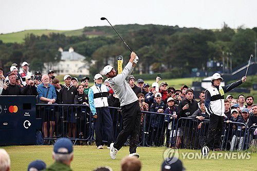 티샷 날리는 셰플러[AFP=연합뉴스]
