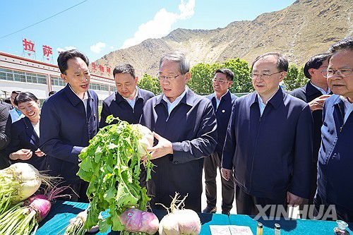 시짱자치구 시찰하는 리창 중국 총리[신화 연합뉴스 자료사진. 재판매 및 DB 금지]