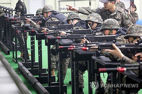 훈련 중인 예비군들[경기 사진공동취재단]