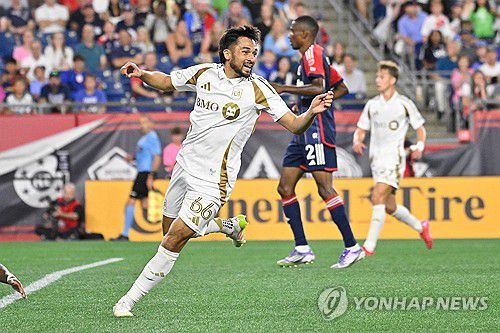 손흥민의 도움으로 쐐기골을 터뜨린 슈아니에르[Imagn Images=연합뉴스]