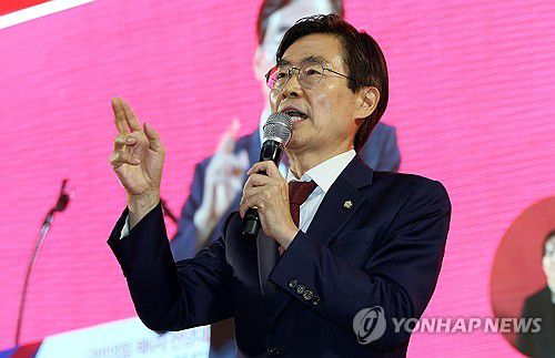 지지 호소하는 조경태(대전=연합뉴스) 김준범 기자 = 13일 오후 대전 서구 배재대학교에서 열린 국민의힘 충청·호남권 합동연설회에서 당 대표 후보로 나선 조경태 후보가 연설하고 있다. 2025.8.13 psykims@yna.co.kr