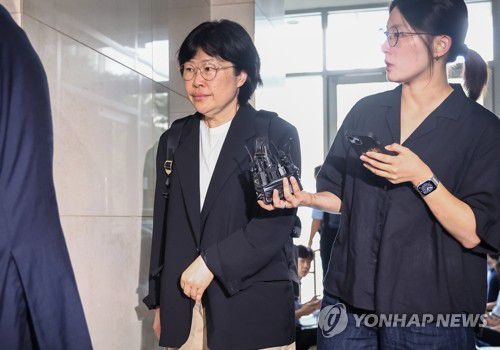 해병특검 출석하는 유재은 전 국방부 법무관리관[연합뉴스 자료사진]