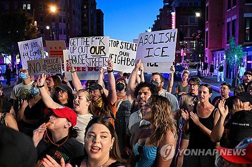 워싱턴DC에서 열린 시위[AFP=연합뉴스. 재판매 및 DB 금지]