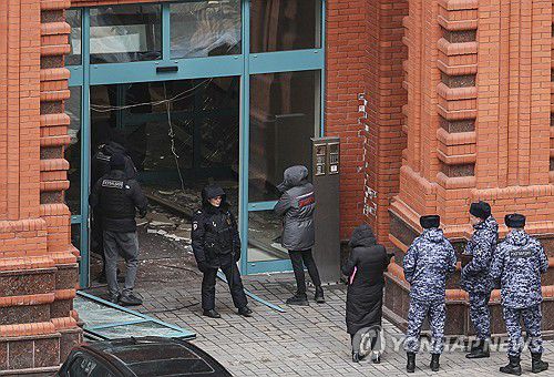 2월 3일(현지시간) 사르키시안을 겨냥한 폭탄 폭발로 파괴된 로비 모습[EPA 연합뉴스 자료사진. 재판매 및 DB 금지]