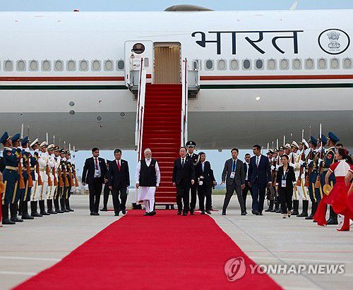 중국 도착한 나렌드라 모디 인도 총리[로이터 연합뉴스 자료사진. 재판매 및 DB금지]