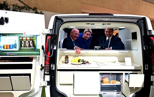 베를린 시장, IFA 2025 LG전자 전시관 방문[LG전자 제공. 재판매 및 DB 금지]