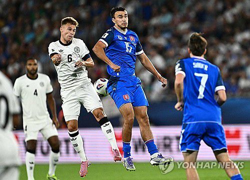 독일(흰색 유니폼)과 슬로바키아의 경기 모습.[AFP=연합뉴스]