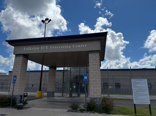 조지아주 이민당국 구금시설 (포크스턴<美조지아주(州)>=연합뉴스) 이유미 특파원 = 6일(현지시간) 미국 당국의 이민단속으로 체포된 현대차-LG엔솔 배터리공장 건설 현장 직원들이 구금돼 있는 조지아주 포크스턴의 이민세관단속국(ICE) 구금시설.