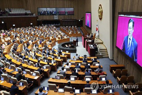 교섭단체 대표 연설하는 정청래 대표(서울=연합뉴스) 김주성 기자 = 더불어민주당 정청래 대표가 9일 서울 여의도 국회에서 열린 본회의에서 교섭단체 대표연설을 하고 있다. 2025.9.9 utzza@yna.co.kr