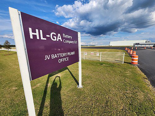 텅 빈 미 현대차-LG엔솔 배터리 공장 건설 현장(엘러벨[미국 조지아주]=연합뉴스) 이종원 통신원 = 11일(현지시간) 미국 조지아주 브라이언 카운티 엘러벨에 위치한 현대차-LG엔솔 배터리공장 건설 현장 모습. 지난 4일 국토안보부의 불법체류자 단속 후 건설이 전면 중단된 채 텅 비어 있다. 2025.9.12 higher2501@yna.co.kr