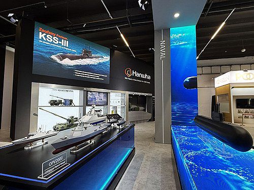 폴란드 국제방산전시회(MSPO 2025) 한화 부스에 전시된 잠수함 '장보고-Ⅲ(KSS-Ⅲ) 배치-Ⅱ' 모형[한화오션 제공. 재판매 및 DB 금지]